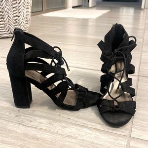 Madden Girl Black Suede Heel Sandal, size 6.5